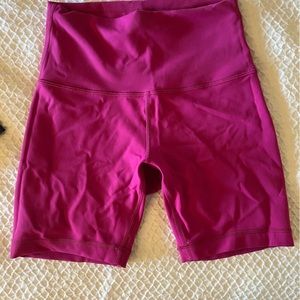 Lululemon wunder train shorts